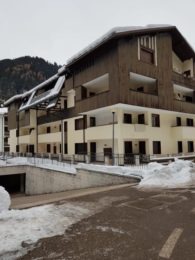 Apartmán Des Alpes 1 Canazei Exteriér fotografie